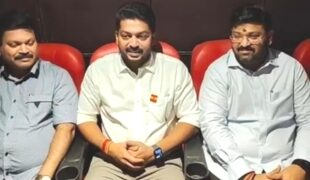 ஜனநாயகன் முதல் காட்சியை  கண்டுகளித்த அமைச்சர்