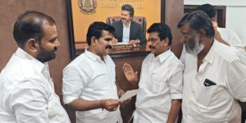 புதிய பேருந்து நிலையத்திற்கு  பெயர் சூட்ட  பி.கே. மூக்கையாத் கோரிக்கை